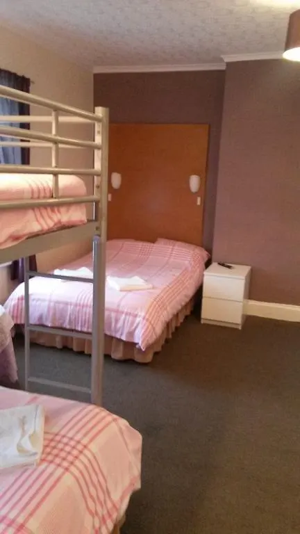 Bed & Breakfast The Falcon Blackpool