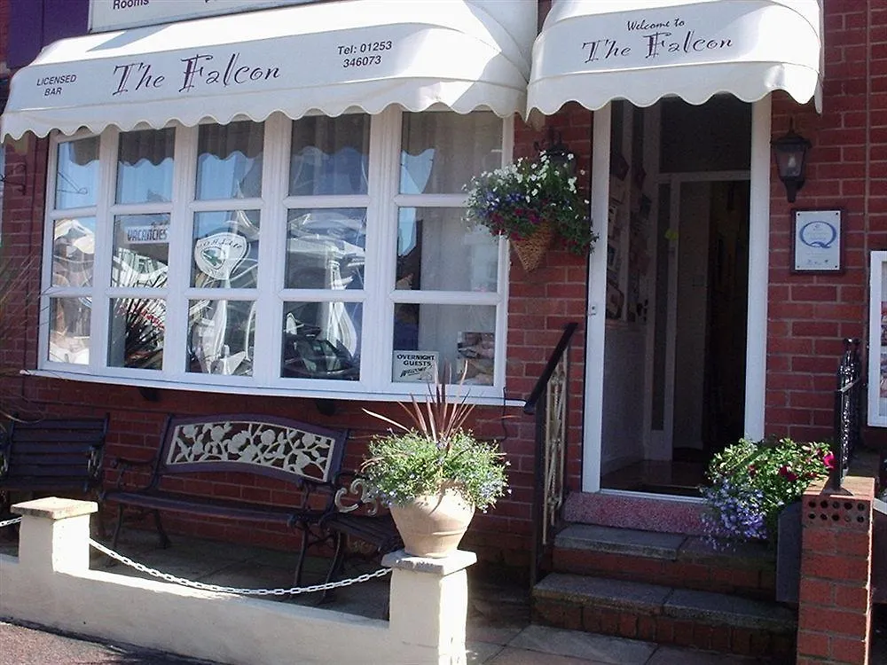 Bed & Breakfast The Falcon Blackpool
